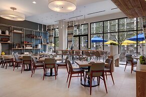 Hilton Garden Inn Anaheim Resort