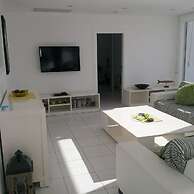 2 Bed Penthouse Apartment With Stunning Sea View