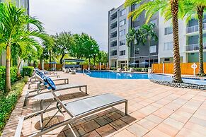 BC-324: Channelside Luxury Apartment