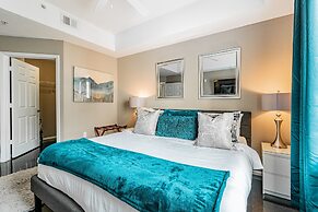BC-324: Channelside Luxury Apartment