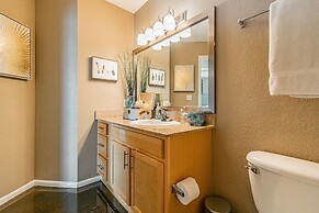 BC-324: Channelside Luxury Apartment