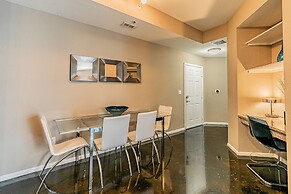 BC-324: Channelside Luxury Apartment