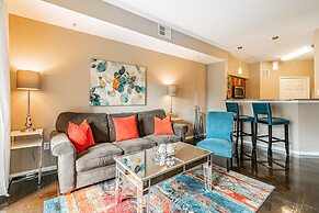 BC-324: Channelside Luxury Apartment