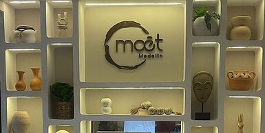 Moet Medellin Hotel