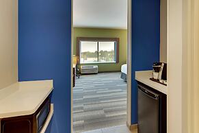 Holiday Inn Express Wilmington Porters Neck by IHG