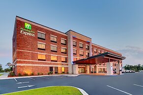 Holiday Inn Express Wilmington Porters Neck by IHG