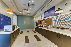 Holiday Inn Express Wilmington Porters Neck by IHG