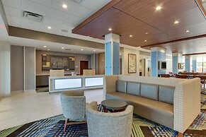 Holiday Inn Express Wilmington Porters Neck by IHG