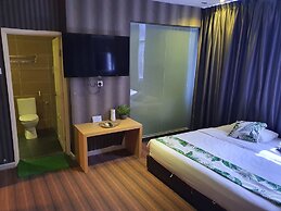 Grandeur Hotel and Spa