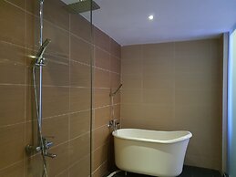 Grandeur Hotel and Spa