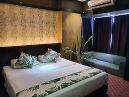 Grandeur Hotel and Spa