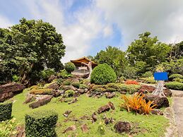 OYO 1103 Pirates House Hotel