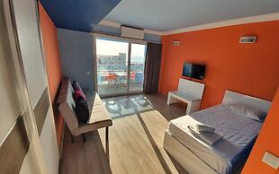 Dolly Apartments