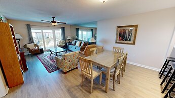 Seacrest 603 is a Gulf View 2 BR on Okaloosa Island by RedAwning