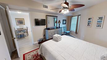 Seacrest 603 is a Gulf View 2 BR on Okaloosa Island by RedAwning