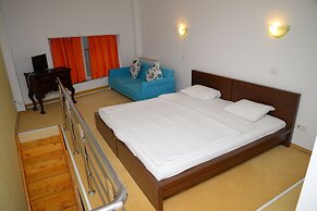 Atrium Mountain View