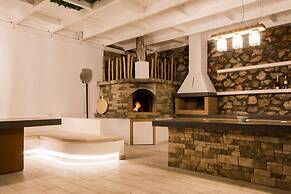 Theros Luxury Villas