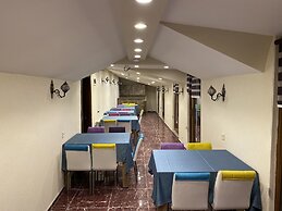 Grand Life Hotel