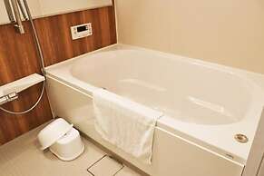 Ostay Vermillion Namba