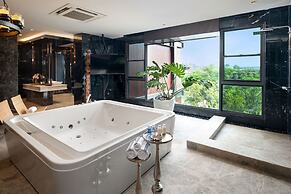 The Gems Mining Pool Villas Pattaya