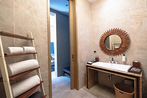 The Gems Mining Pool Villas Pattaya