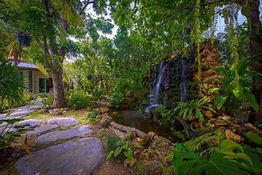 6BR Luxury Tropical Pool Villa PH125