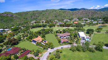 6BR Luxury Tropical Pool Villa PH125