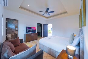 6BR Luxury Tropical Pool Villa PH125