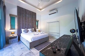 6BR Luxury Tropical Pool Villa PH125