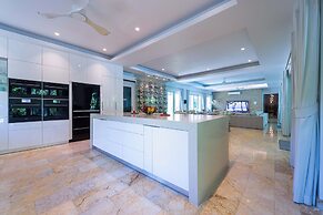 6BR Luxury Tropical Pool Villa PH125