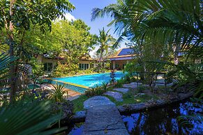 6BR Luxury Tropical Pool Villa PH125