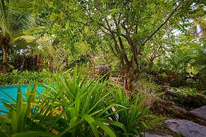 6BR Luxury Tropical Pool Villa PH125