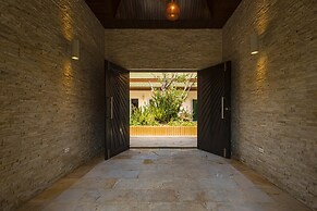 6BR Luxury Tropical Pool Villa PH125