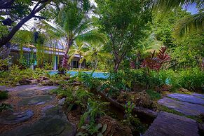 6BR Luxury Tropical Pool Villa PH125