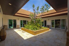 6BR Luxury Tropical Pool Villa PH125