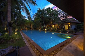 6BR Luxury Tropical Pool Villa PH125