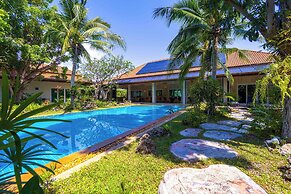 6BR Luxury Tropical Pool Villa PH125