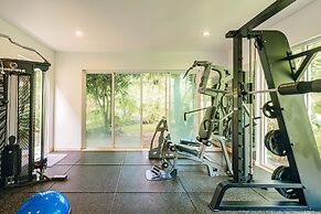 6BR Luxury Tropical Pool Villa PH125