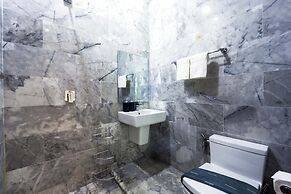 6BR Luxury Tropical Pool Villa PH125