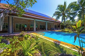 6BR Luxury Tropical Pool Villa PH125