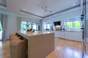 6BR Luxury Tropical Pool Villa PH125