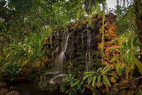 6BR Luxury Tropical Pool Villa PH125