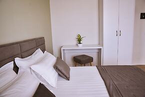 Airport Garden Hotel