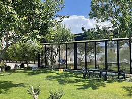 Airport Garden Hotel