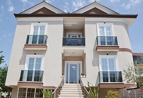 Airport Garden Hotel