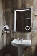 Airport Garden Hotel