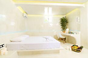 Mykonos 52m² Luxury Apartment Sea side Ornos