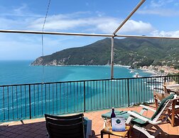 House Sunset by the Sea