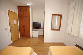 Láparos Hotel