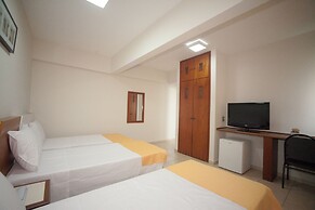 Láparos Hotel
